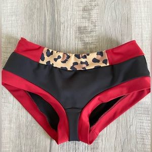 Girl On Fire THE LOVER booty shorts 💋 size XS